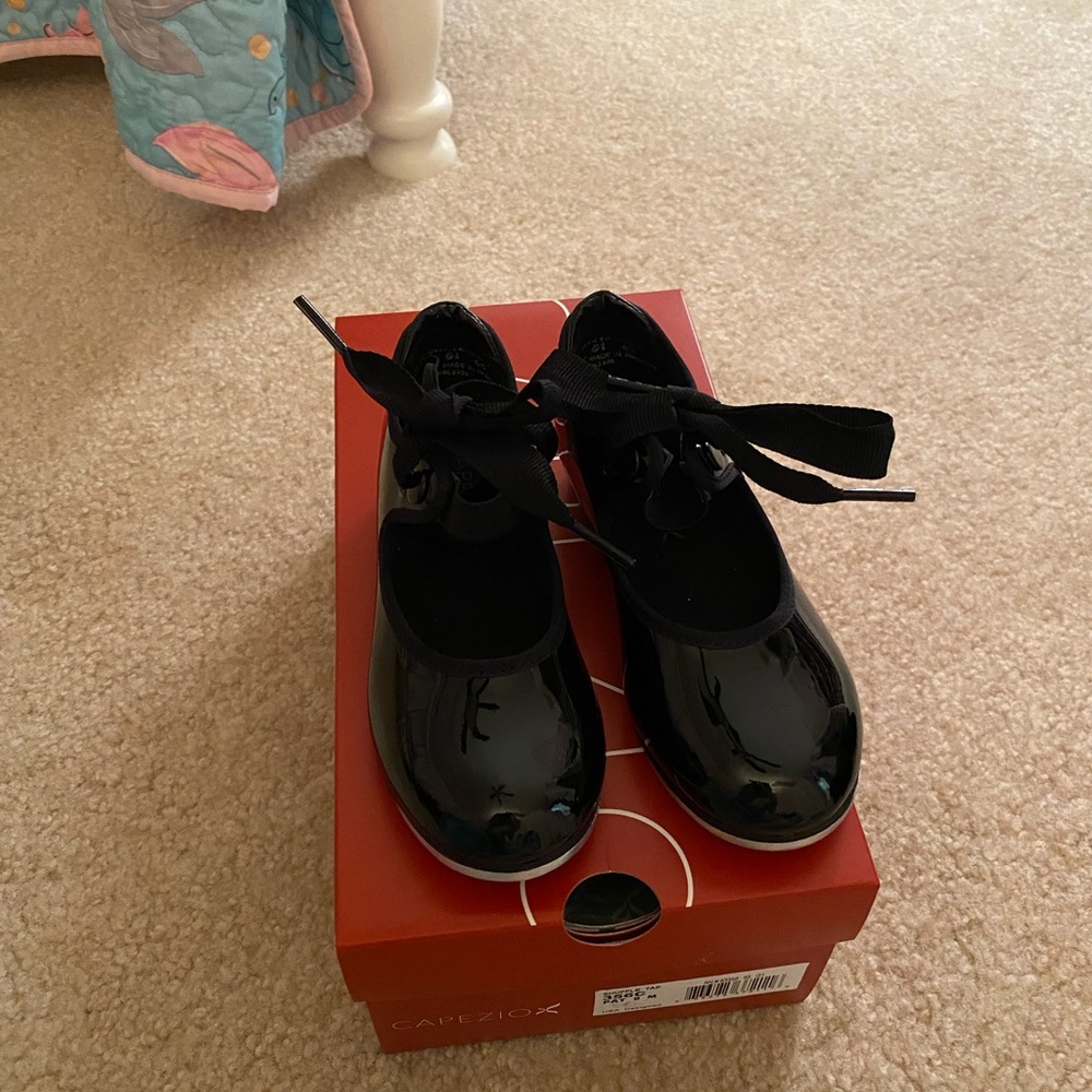 Capezio Black Shuffle Tap Shoe